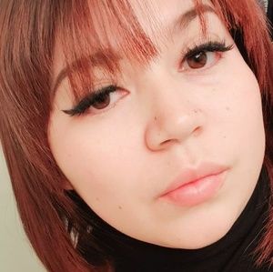 Meet your Posher, Alejandra